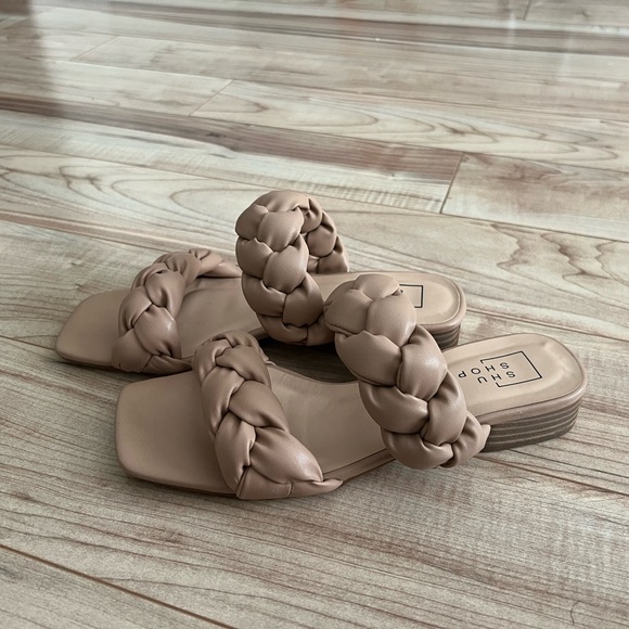 Shu Shop Braided Sandals - Picture 3 of 5
